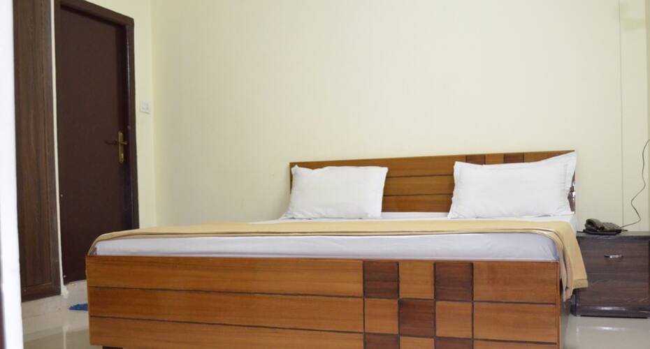 Royal Suites & Lodge, Hyderabad 3
